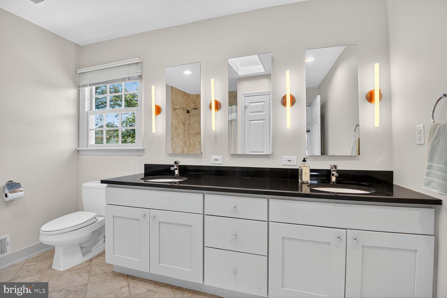 2908 ROBIN GLEN CT, HERNDON, Virginia 20171, 4 Bedrooms Bedrooms, ,3 BathroomsBathrooms,Residential,For sale,2908 ROBIN GLEN CT,VAFX2261612 MLS # VAFX2261612