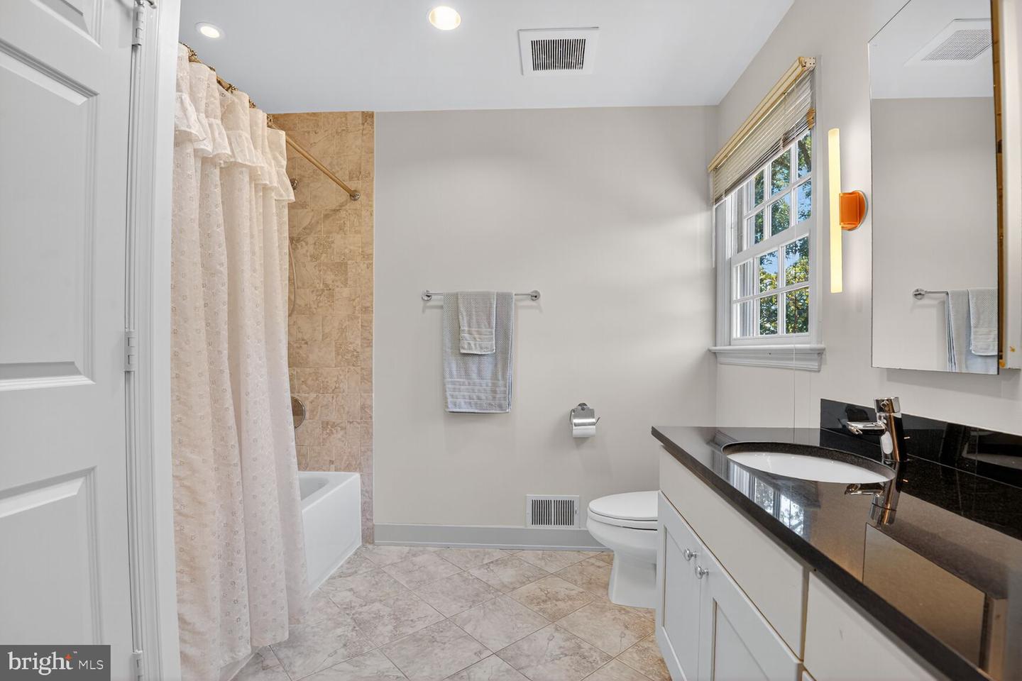 2908 ROBIN GLEN CT, HERNDON, Virginia 20171, 4 Bedrooms Bedrooms, ,3 BathroomsBathrooms,Residential,For sale,2908 ROBIN GLEN CT,VAFX2261612 MLS # VAFX2261612
