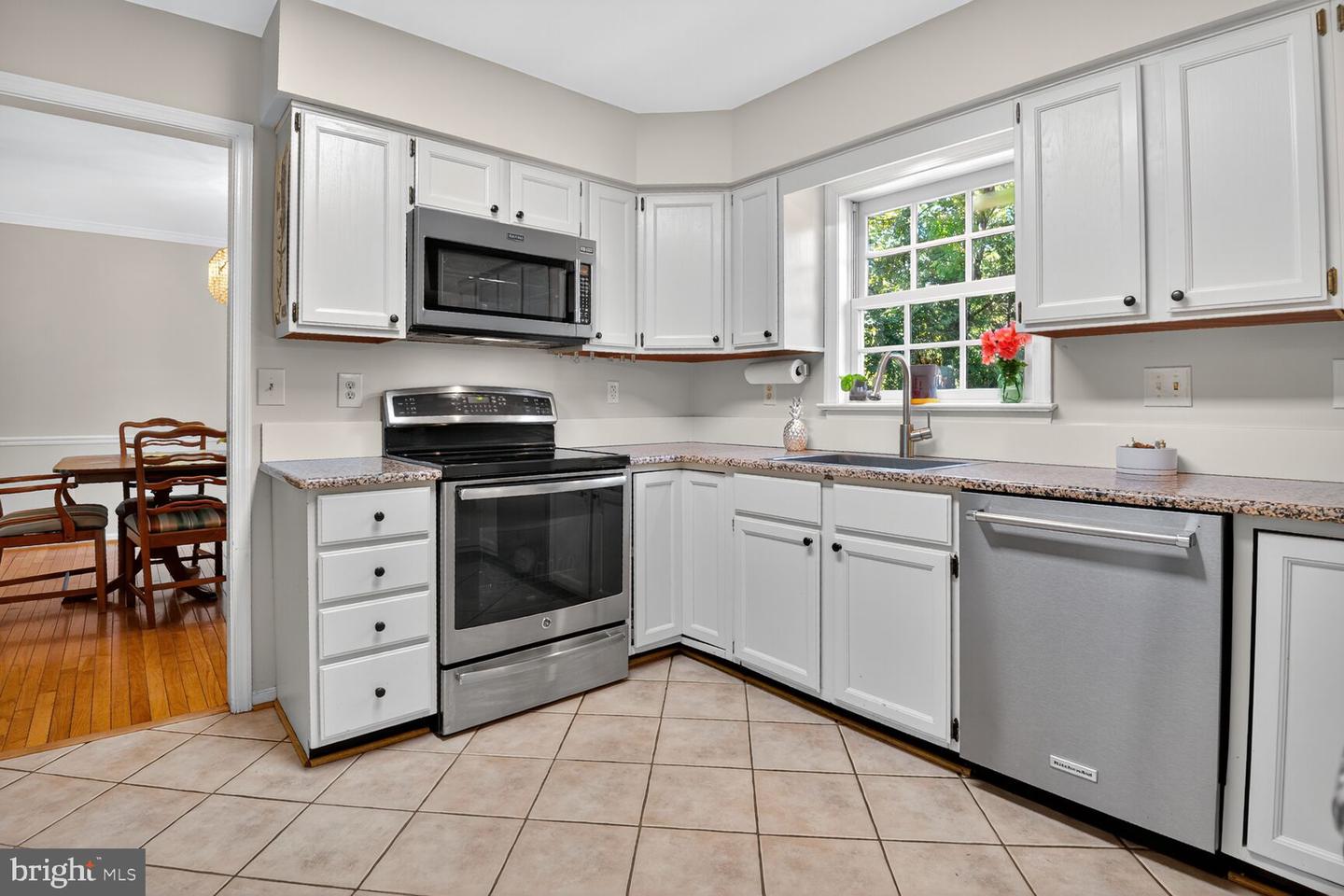 2908 ROBIN GLEN CT, HERNDON, Virginia 20171, 4 Bedrooms Bedrooms, ,3 BathroomsBathrooms,Residential,For sale,2908 ROBIN GLEN CT,VAFX2261612 MLS # VAFX2261612