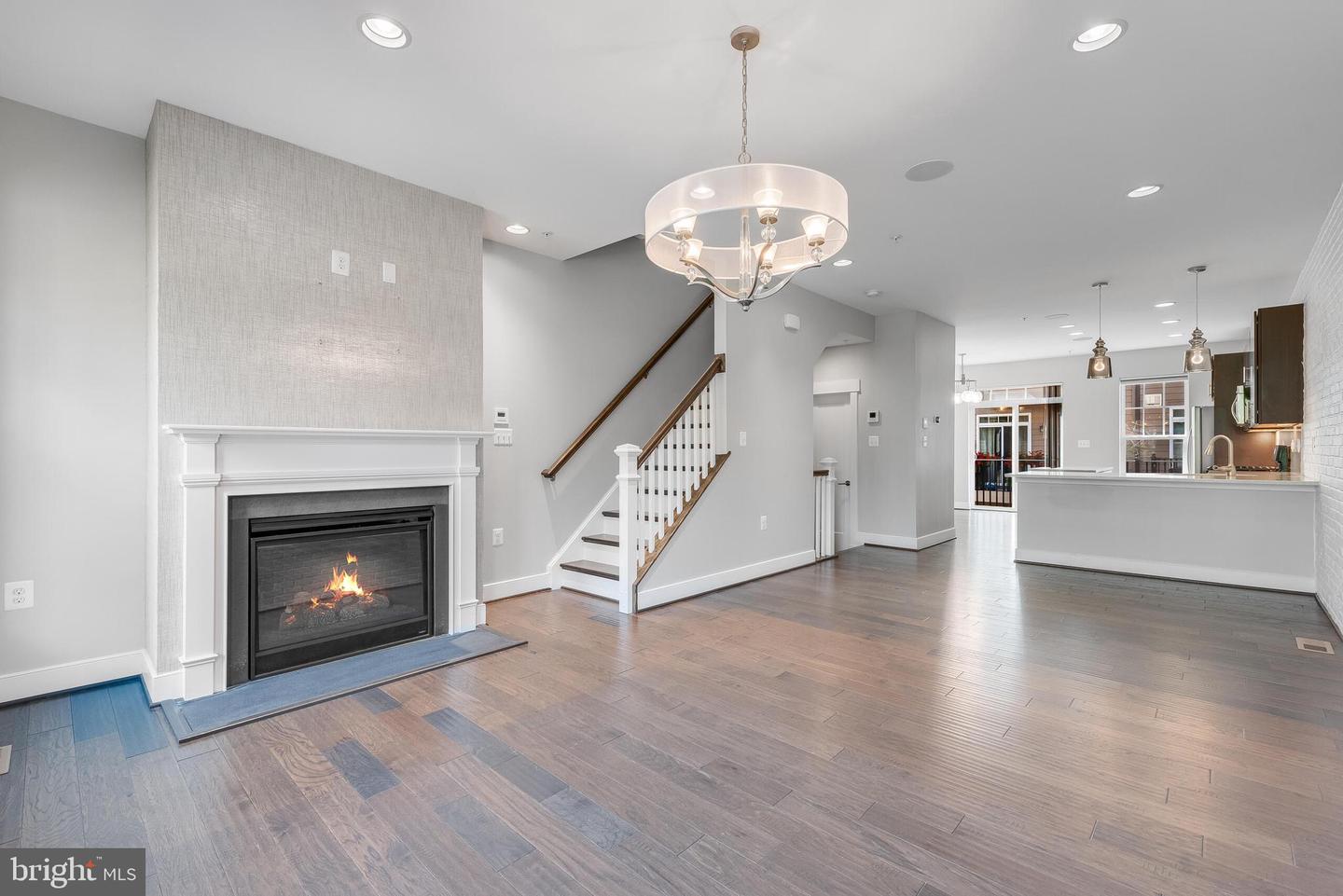 237 CRESCENT STATION TER SE, LEESBURG, Virginia 20175, 3 Bedrooms Bedrooms, ,3 BathroomsBathrooms,Residential,For sale,237 CRESCENT STATION TER SE,VALO2104704 MLS # VALO2104704