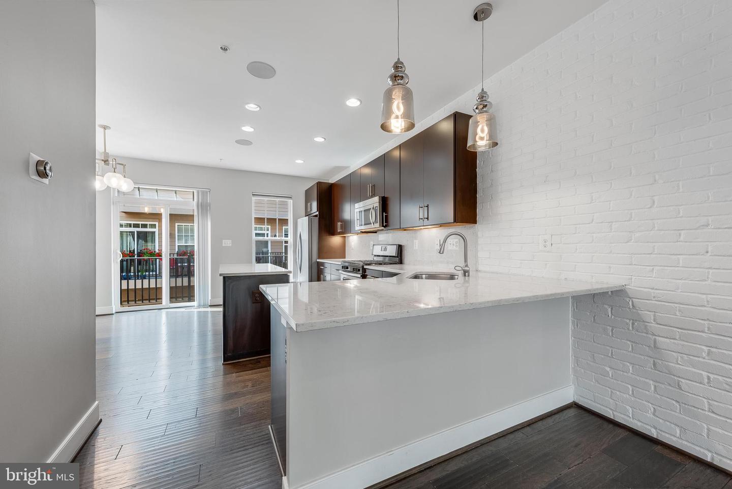 237 CRESCENT STATION TER SE, LEESBURG, Virginia 20175, 3 Bedrooms Bedrooms, ,3 BathroomsBathrooms,Residential,For sale,237 CRESCENT STATION TER SE,VALO2104704 MLS # VALO2104704