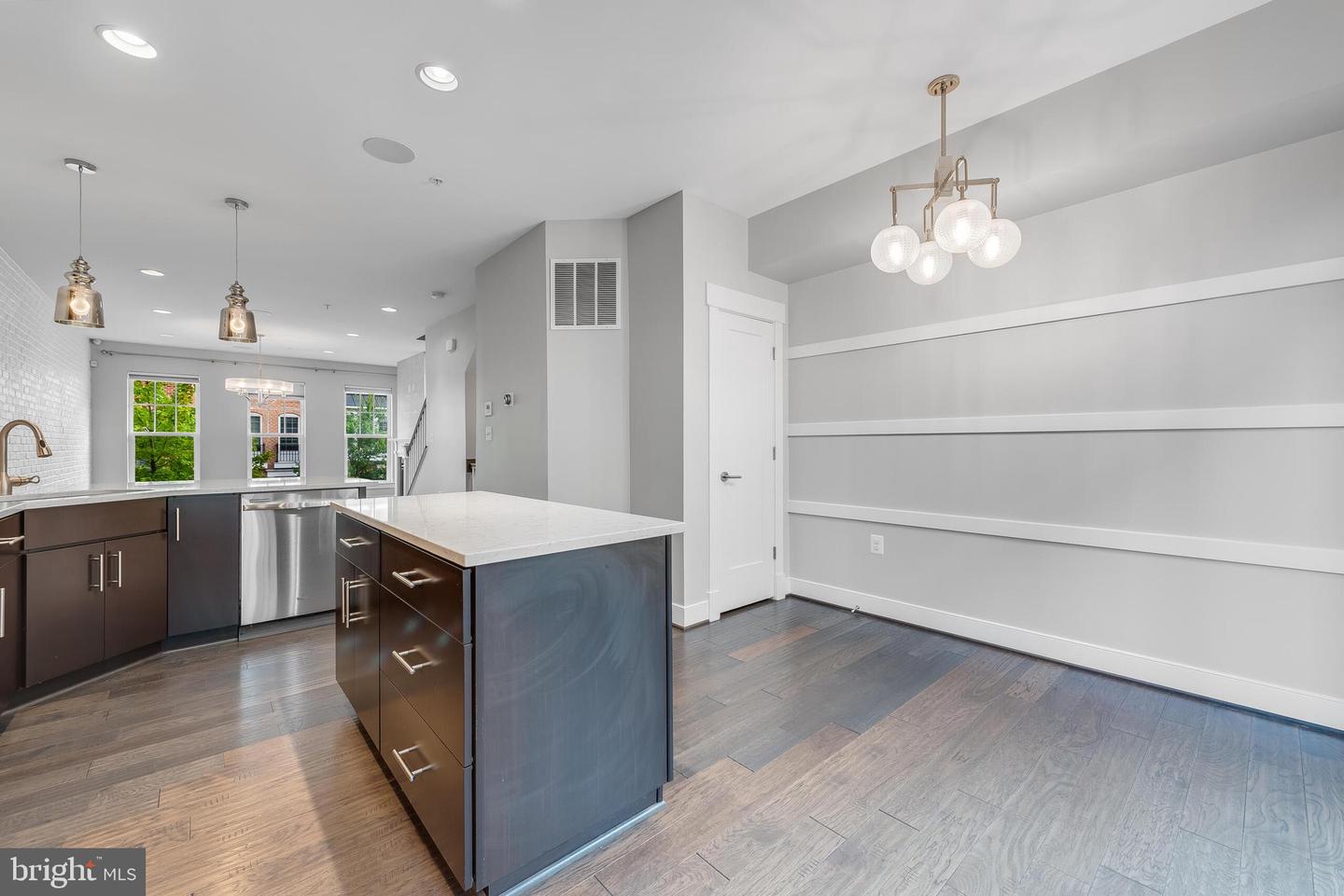 237 CRESCENT STATION TER SE, LEESBURG, Virginia 20175, 3 Bedrooms Bedrooms, ,3 BathroomsBathrooms,Residential,For sale,237 CRESCENT STATION TER SE,VALO2104704 MLS # VALO2104704