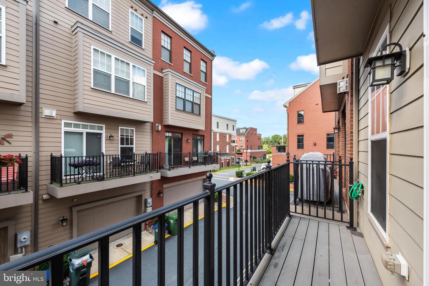 237 CRESCENT STATION TER SE, LEESBURG, Virginia 20175, 3 Bedrooms Bedrooms, ,3 BathroomsBathrooms,Residential,For sale,237 CRESCENT STATION TER SE,VALO2104704 MLS # VALO2104704