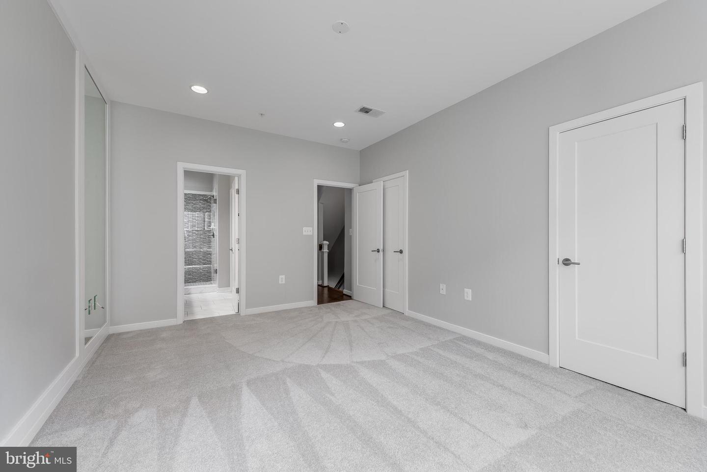 237 CRESCENT STATION TER SE, LEESBURG, Virginia 20175, 3 Bedrooms Bedrooms, ,3 BathroomsBathrooms,Residential,For sale,237 CRESCENT STATION TER SE,VALO2104704 MLS # VALO2104704