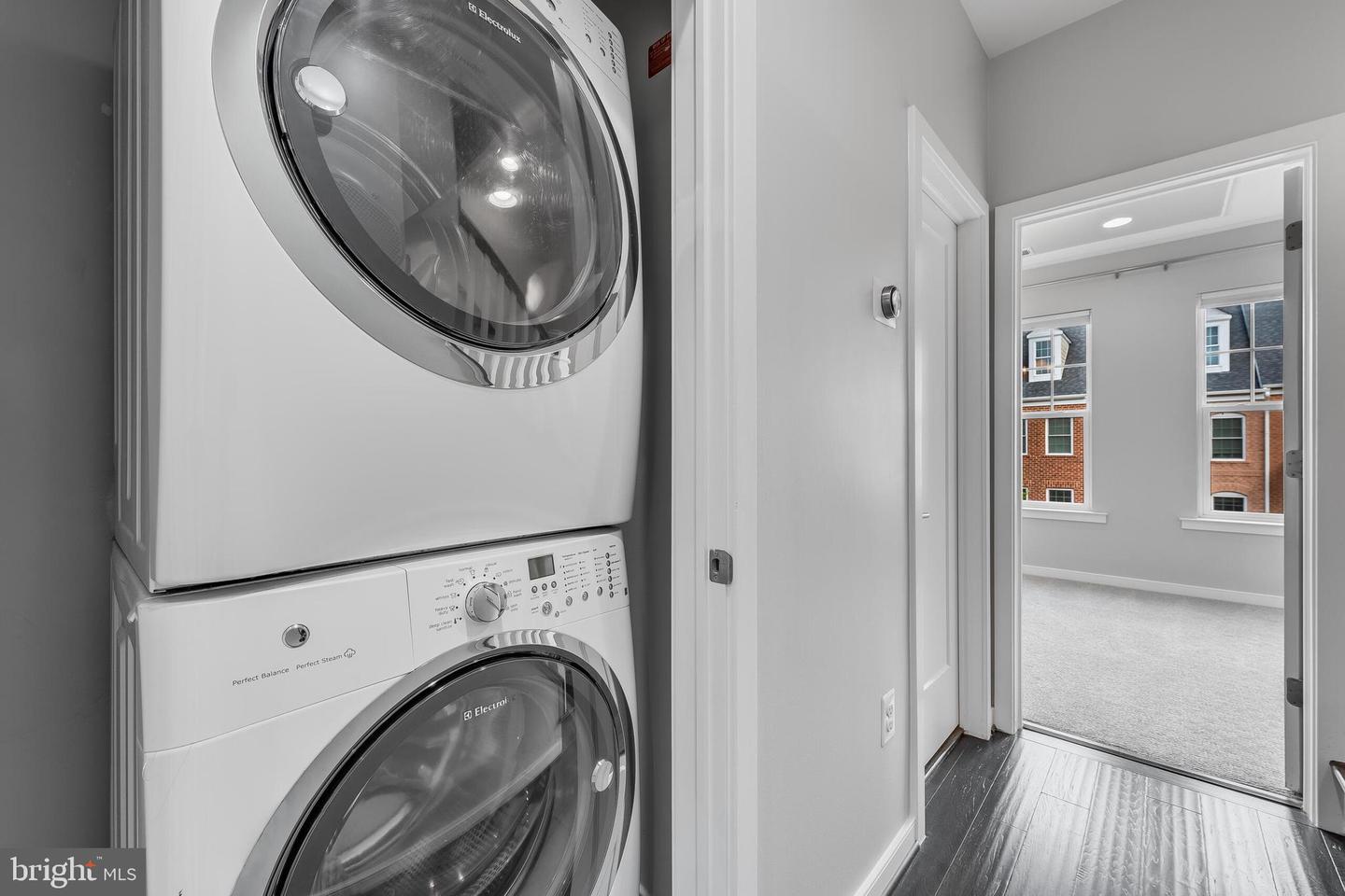 237 CRESCENT STATION TER SE, LEESBURG, Virginia 20175, 3 Bedrooms Bedrooms, ,3 BathroomsBathrooms,Residential,For sale,237 CRESCENT STATION TER SE,VALO2104704 MLS # VALO2104704