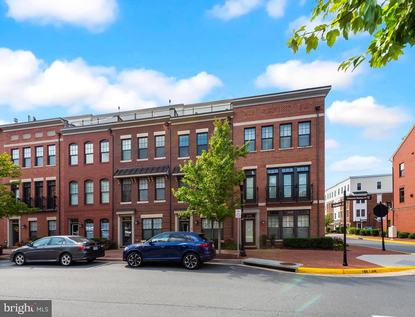 237 CRESCENT STATION TER SE, LEESBURG, Virginia 20175, 3 Bedrooms Bedrooms, ,3 BathroomsBathrooms,Residential,For sale,237 CRESCENT STATION TER SE,VALO2104704 MLS # VALO2104704