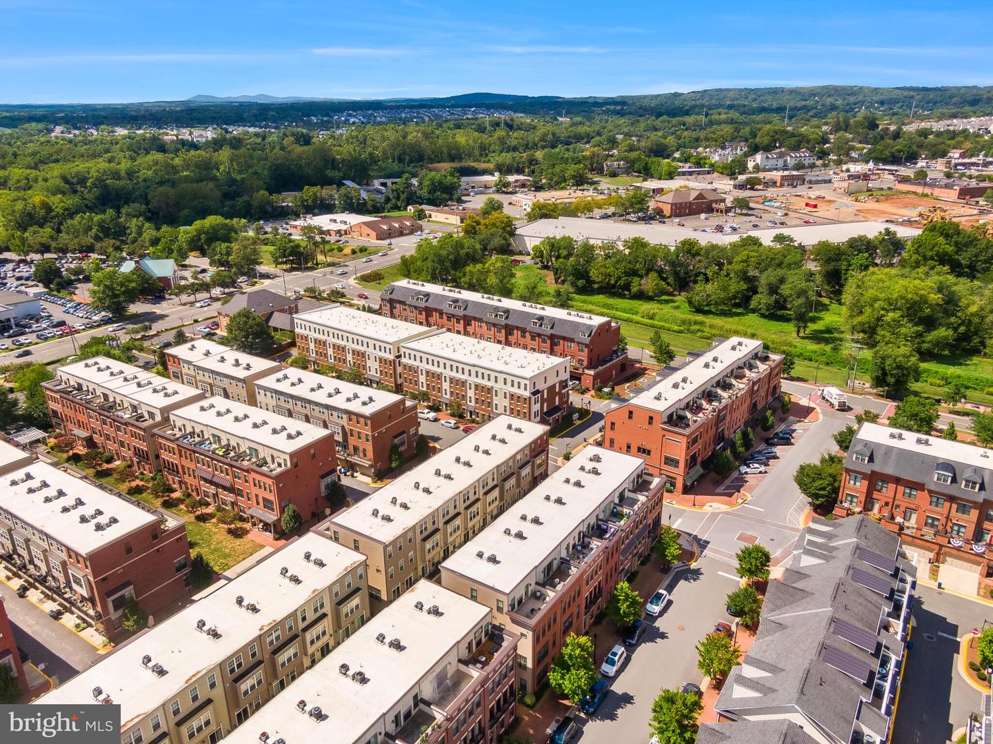 237 CRESCENT STATION TER SE, LEESBURG, Virginia 20175, 3 Bedrooms Bedrooms, ,3 BathroomsBathrooms,Residential,For sale,237 CRESCENT STATION TER SE,VALO2104704 MLS # VALO2104704