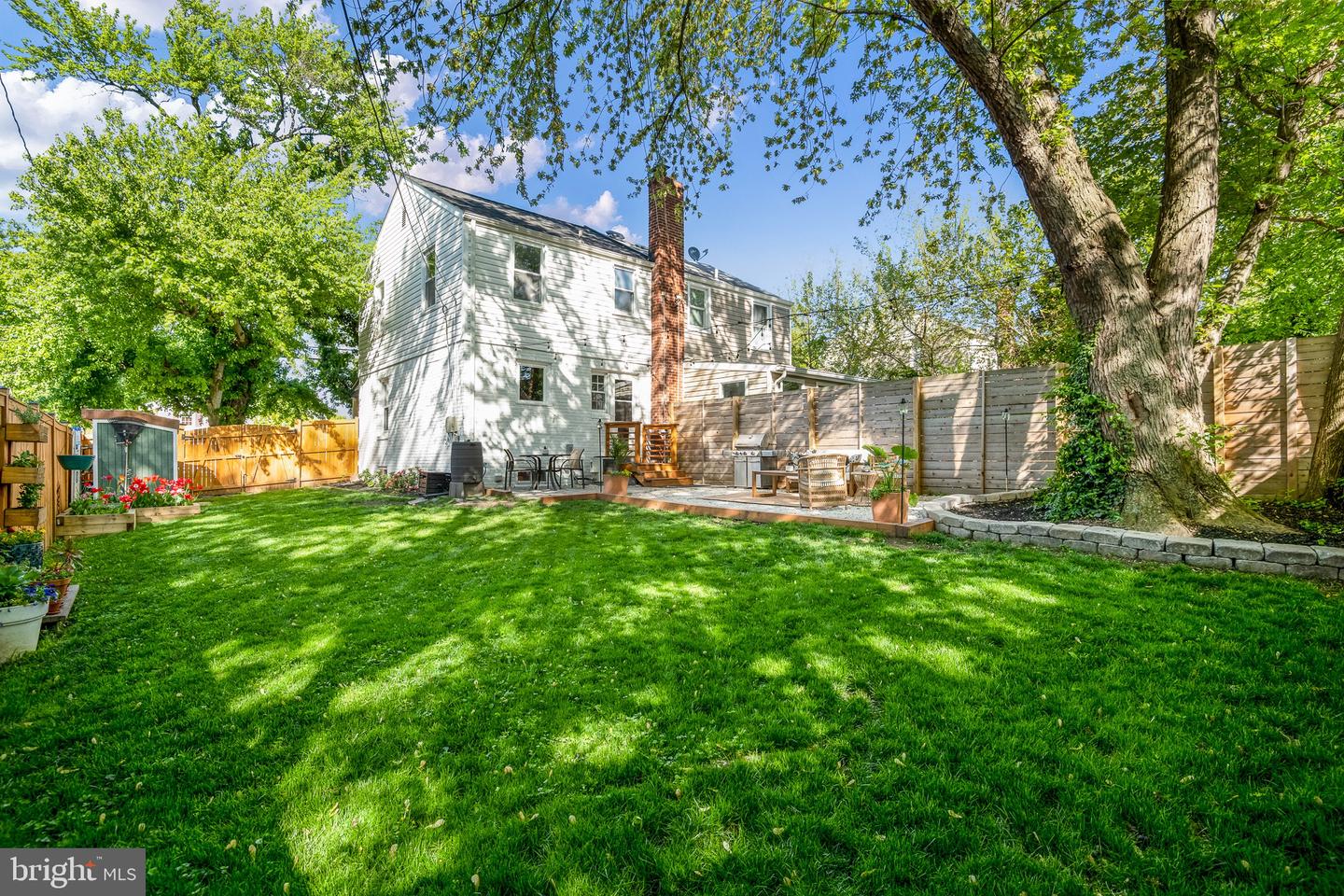2723 FORT DR, ALEXANDRIA, Virginia 22303, 2 Bedrooms Bedrooms, 3 Rooms Rooms,1 BathroomBathrooms,Residential,For sale,2723 FORT DR,VAFX2261720 MLS # VAFX2261720