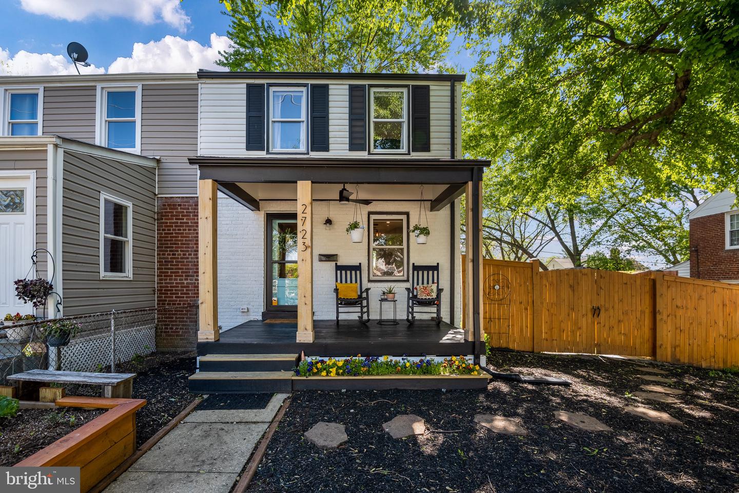2723 FORT DR, ALEXANDRIA, Virginia 22303, 2 Bedrooms Bedrooms, 3 Rooms Rooms,1 BathroomBathrooms,Residential,For sale,2723 FORT DR,VAFX2261720 MLS # VAFX2261720