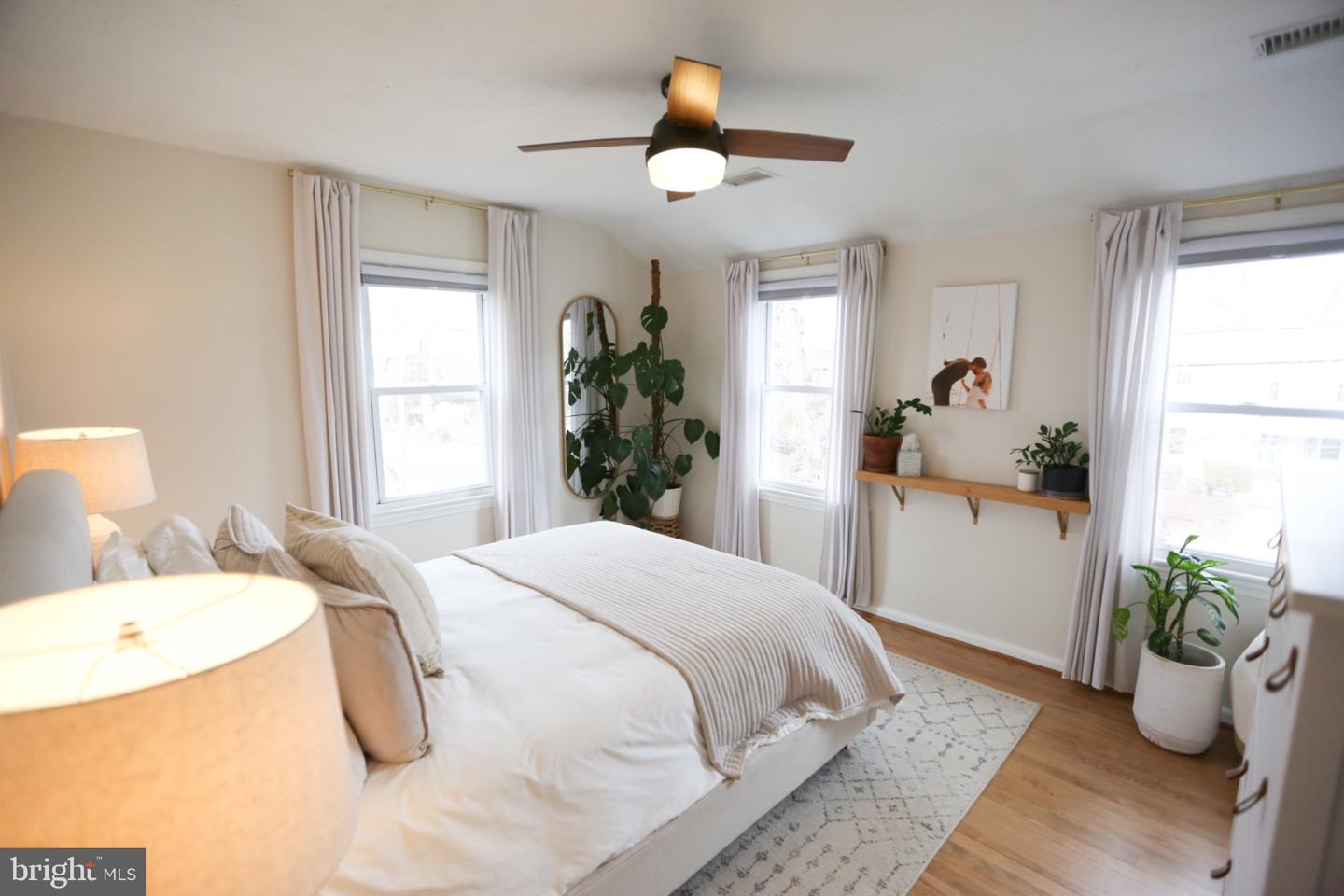 2723 FORT DR, ALEXANDRIA, Virginia 22303, 2 Bedrooms Bedrooms, 3 Rooms Rooms,1 BathroomBathrooms,Residential,For sale,2723 FORT DR,VAFX2261720 MLS # VAFX2261720