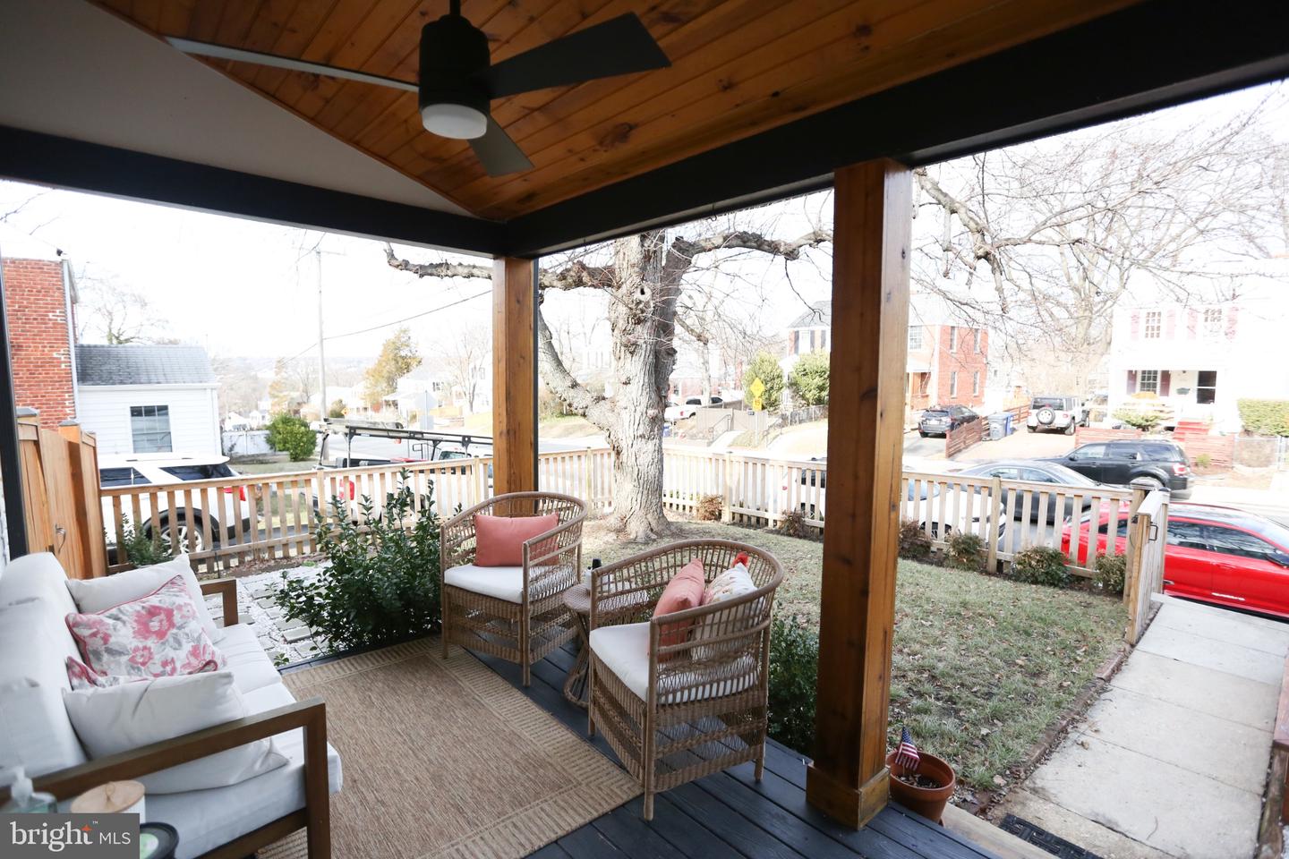 2723 FORT DR, ALEXANDRIA, Virginia 22303, 2 Bedrooms Bedrooms, 3 Rooms Rooms,1 BathroomBathrooms,Residential,For sale,2723 FORT DR,VAFX2261720 MLS # VAFX2261720