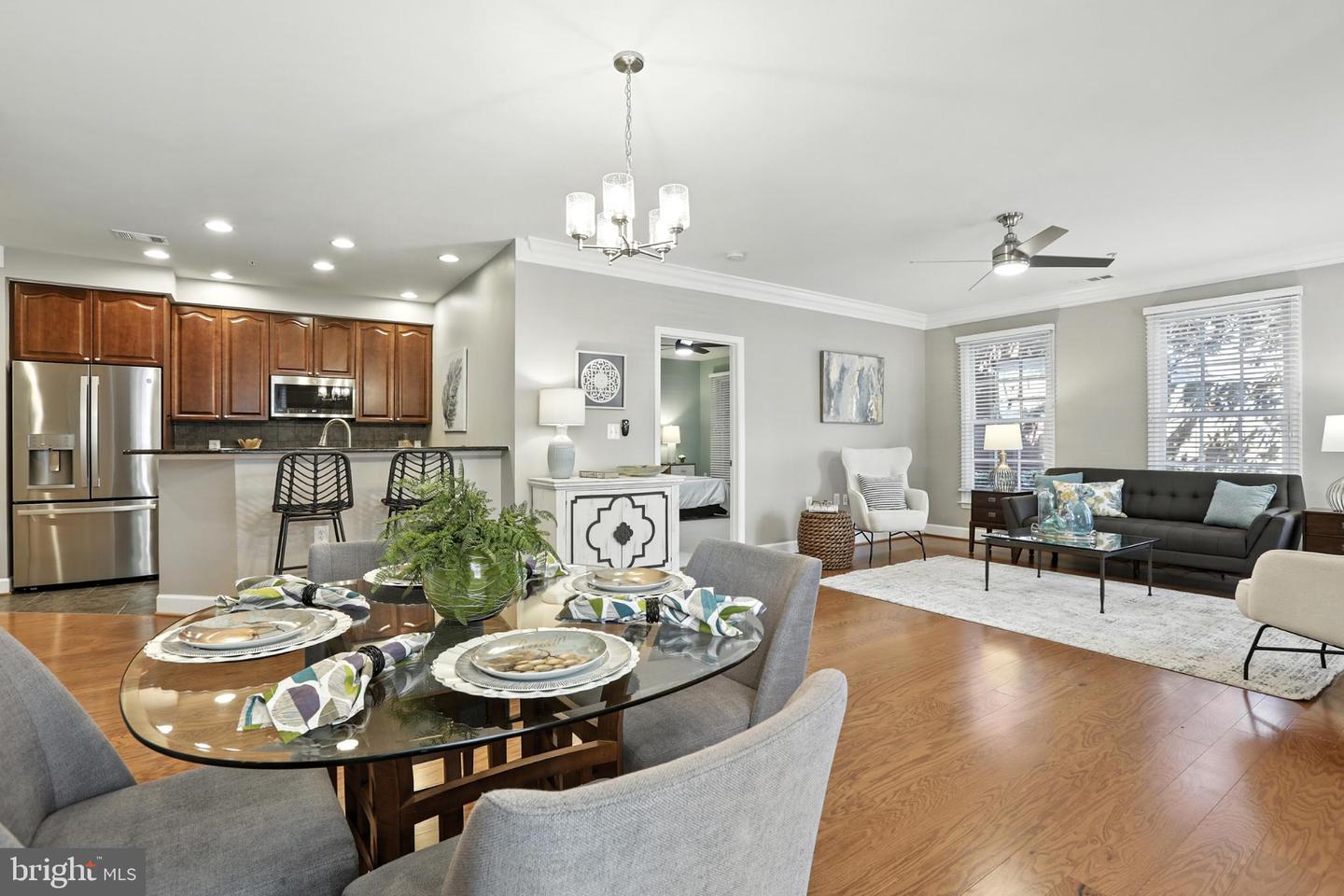 1115 CAMERON ST #104, ALEXANDRIA, Virginia 22314, 2 Bedrooms Bedrooms, 4 Rooms Rooms,2 BathroomsBathrooms,Residential,For sale,1115 CAMERON ST #104,VAAX2048678 MLS # VAAX2048678