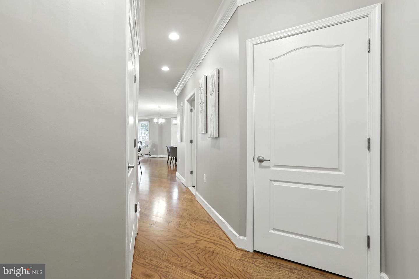 1115 CAMERON ST #104, ALEXANDRIA, Virginia 22314, 2 Bedrooms Bedrooms, 4 Rooms Rooms,2 BathroomsBathrooms,Residential,For sale,1115 CAMERON ST #104,VAAX2048678 MLS # VAAX2048678
