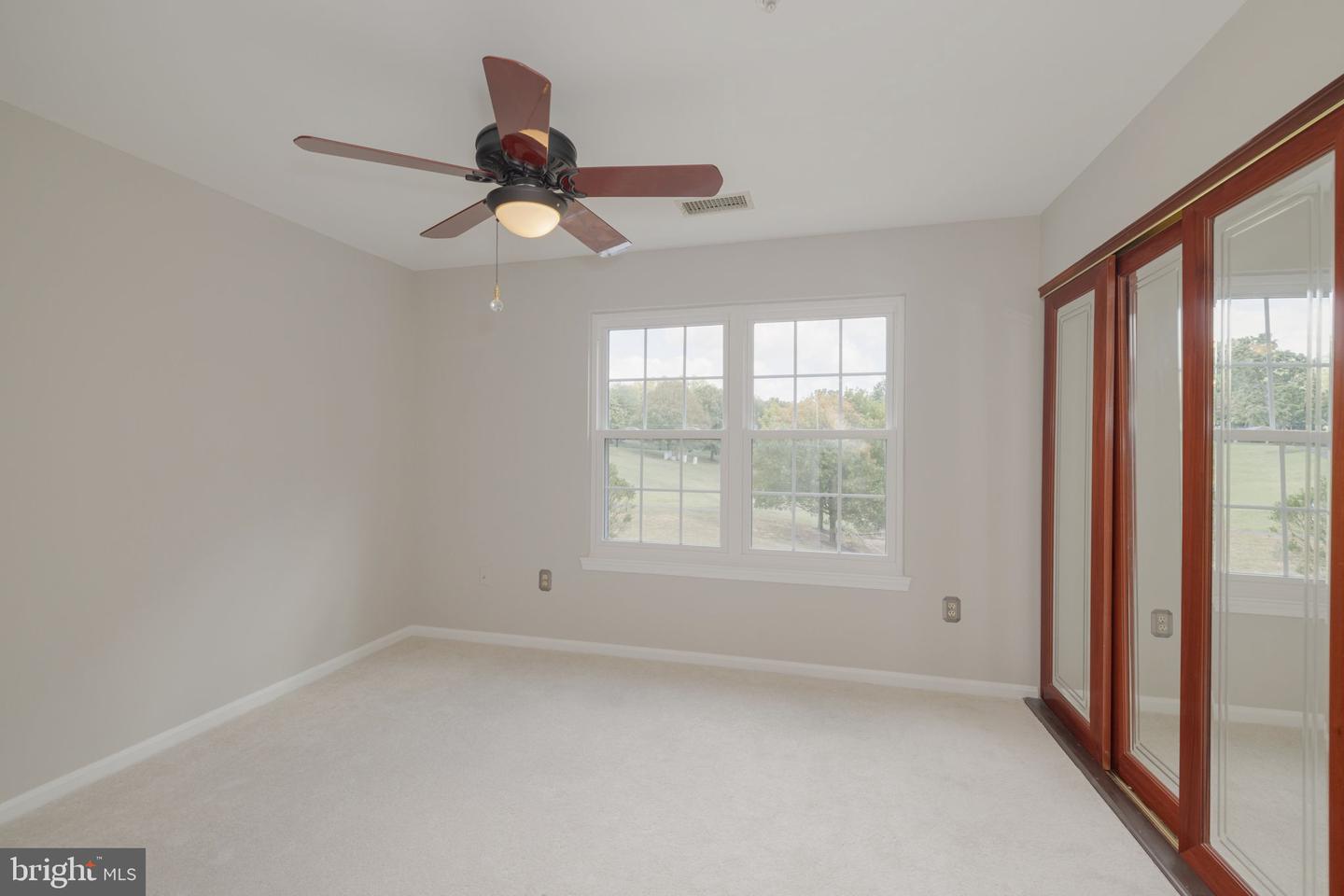 6101 WIGMORE LN #E, ALEXANDRIA, Virginia 22315, 2 Bedrooms Bedrooms, ,2 BathroomsBathrooms,Residential,For sale,6101 WIGMORE LN #E,VAFX2261992 MLS # VAFX2261992