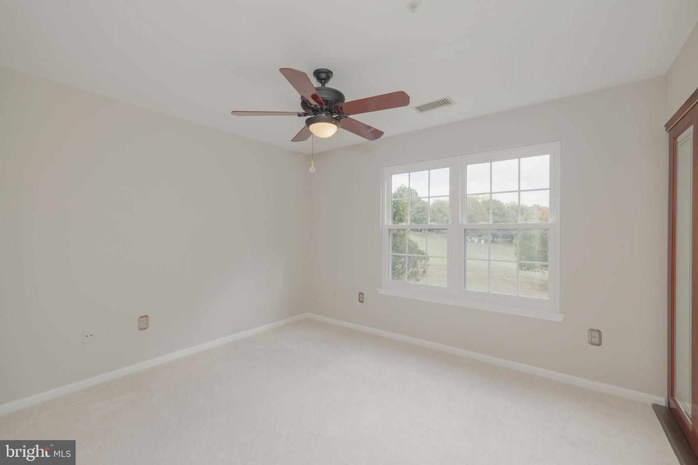 6101 WIGMORE LN #E, ALEXANDRIA, Virginia 22315, 2 Bedrooms Bedrooms, ,2 BathroomsBathrooms,Residential,For sale,6101 WIGMORE LN #E,VAFX2261992 MLS # VAFX2261992