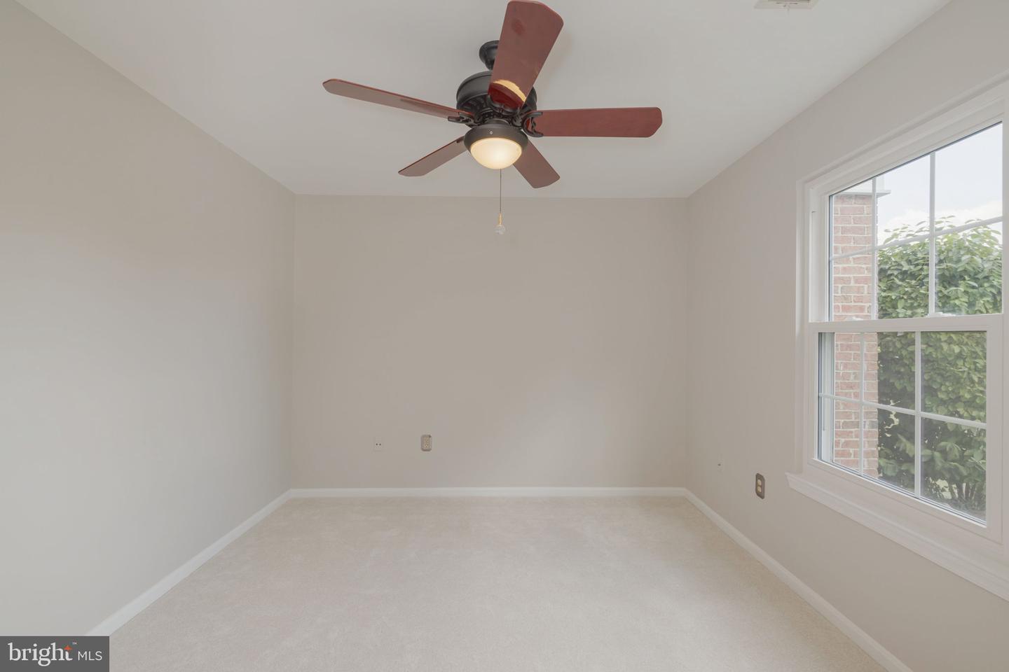6101 WIGMORE LN #E, ALEXANDRIA, Virginia 22315, 2 Bedrooms Bedrooms, ,2 BathroomsBathrooms,Residential,For sale,6101 WIGMORE LN #E,VAFX2261992 MLS # VAFX2261992