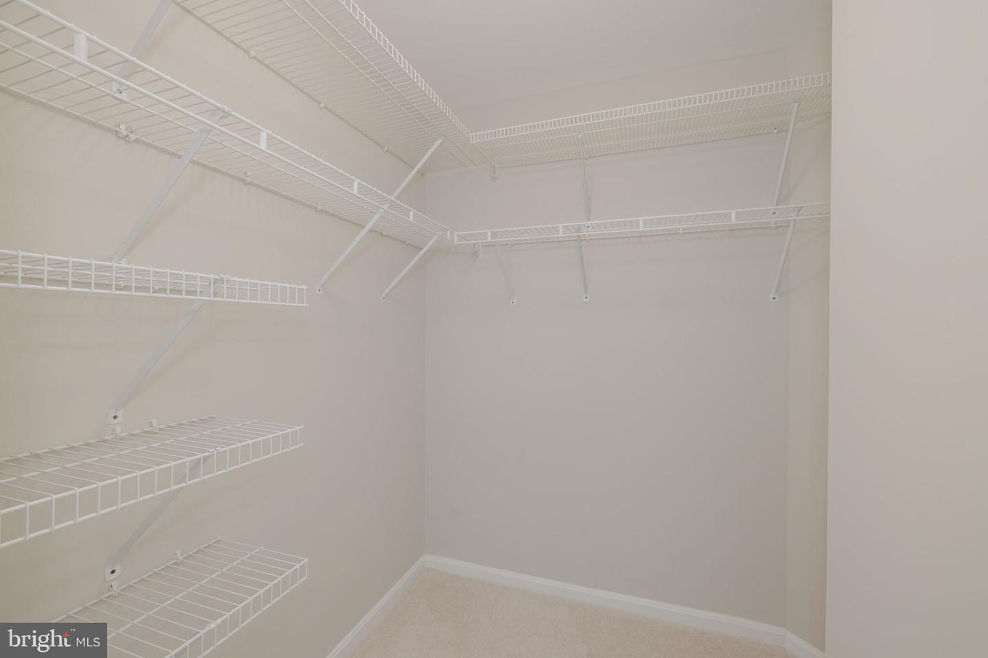 6101 WIGMORE LN #E, ALEXANDRIA, Virginia 22315, 2 Bedrooms Bedrooms, ,2 BathroomsBathrooms,Residential,For sale,6101 WIGMORE LN #E,VAFX2261992 MLS # VAFX2261992