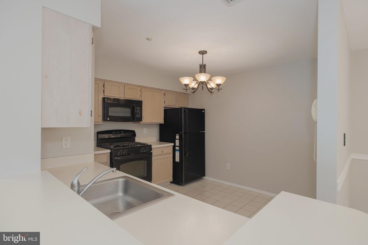6101 WIGMORE LN #E, ALEXANDRIA, Virginia 22315, 2 Bedrooms Bedrooms, ,2 BathroomsBathrooms,Residential,For sale,6101 WIGMORE LN #E,VAFX2261992 MLS # VAFX2261992