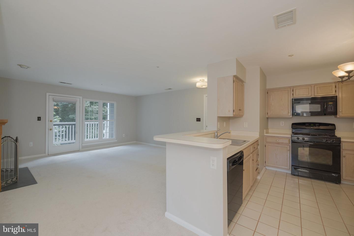 6101 WIGMORE LN #E, ALEXANDRIA, Virginia 22315, 2 Bedrooms Bedrooms, ,2 BathroomsBathrooms,Residential,For sale,6101 WIGMORE LN #E,VAFX2261992 MLS # VAFX2261992