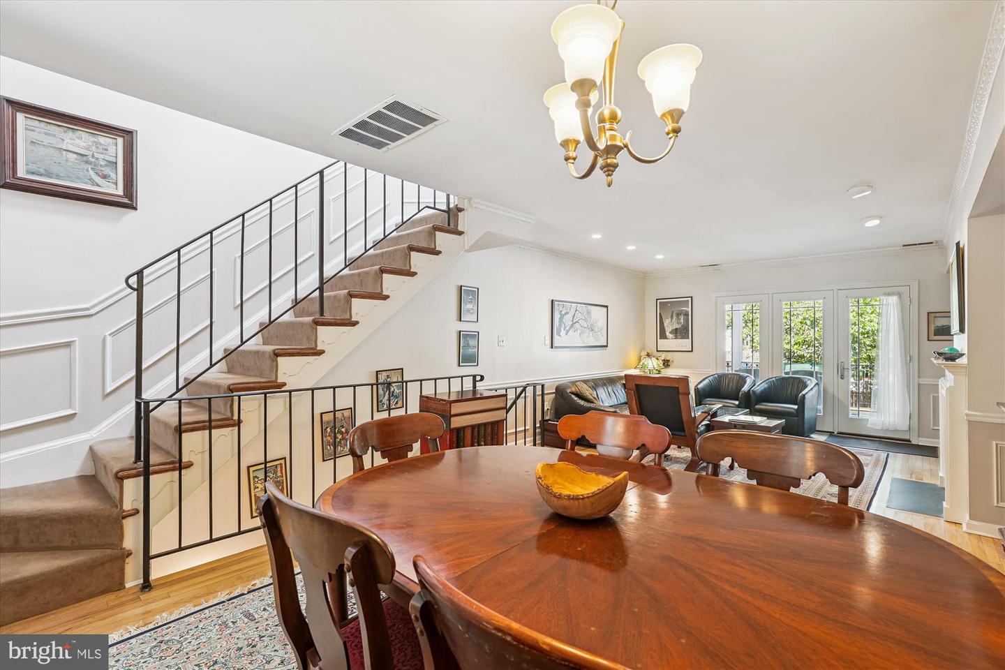 1811 T ST NW, WASHINGTON, District Of Columbia 20009, 3 Bedrooms Bedrooms, ,2 BathroomsBathrooms,Residential,For sale,1811 T ST NW,DCDC2215742 MLS # DCDC2215742