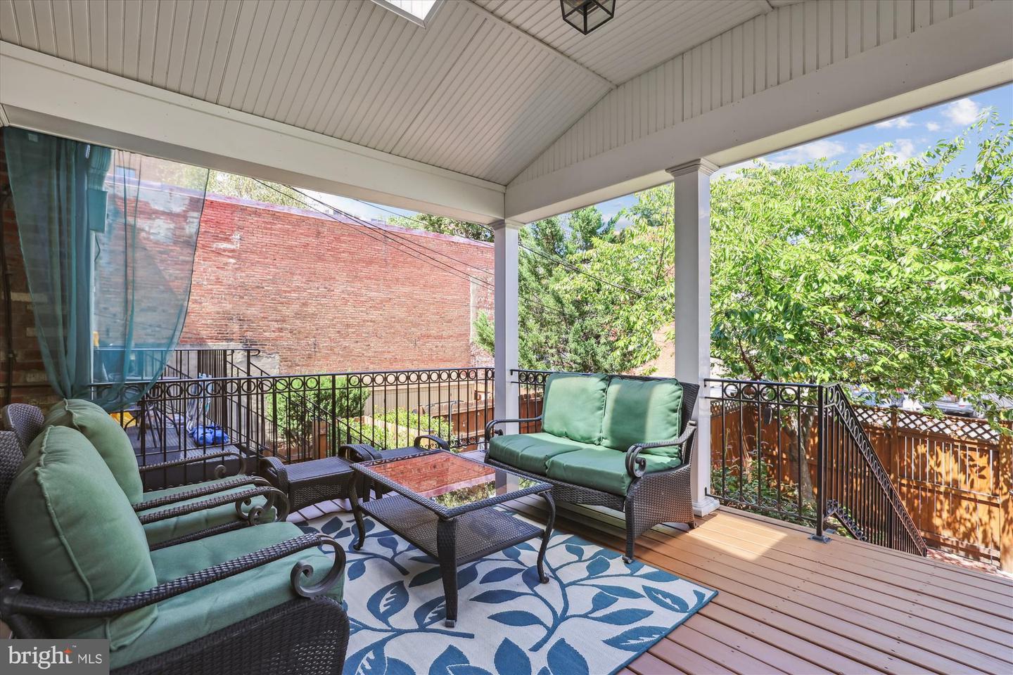 1811 T ST NW, WASHINGTON, District Of Columbia 20009, 3 Bedrooms Bedrooms, ,2 BathroomsBathrooms,Residential,For sale,1811 T ST NW,DCDC2215742 MLS # DCDC2215742