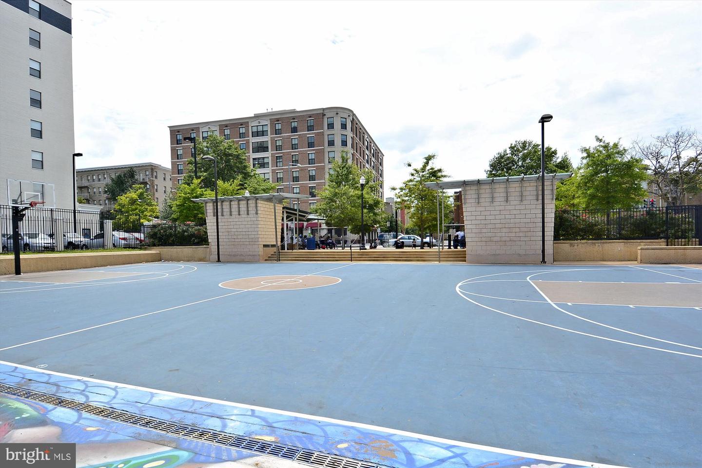 1811 T ST NW, WASHINGTON, District Of Columbia 20009, 3 Bedrooms Bedrooms, ,2 BathroomsBathrooms,Residential,For sale,1811 T ST NW,DCDC2215742 MLS # DCDC2215742