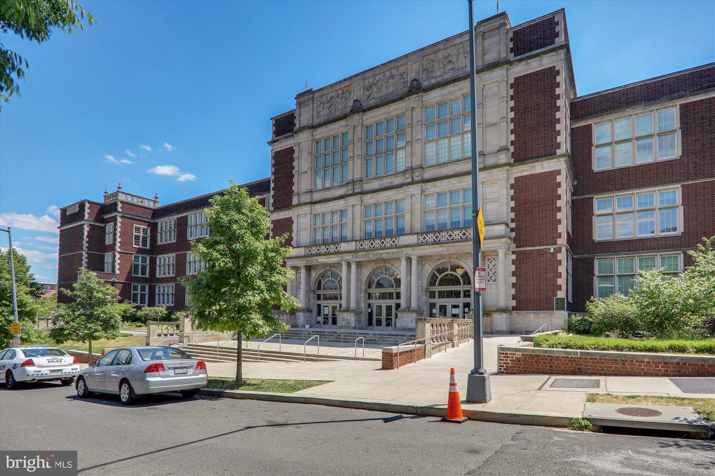 1811 T ST NW, WASHINGTON, District Of Columbia 20009, 3 Bedrooms Bedrooms, ,2 BathroomsBathrooms,Residential,For sale,1811 T ST NW,DCDC2215742 MLS # DCDC2215742