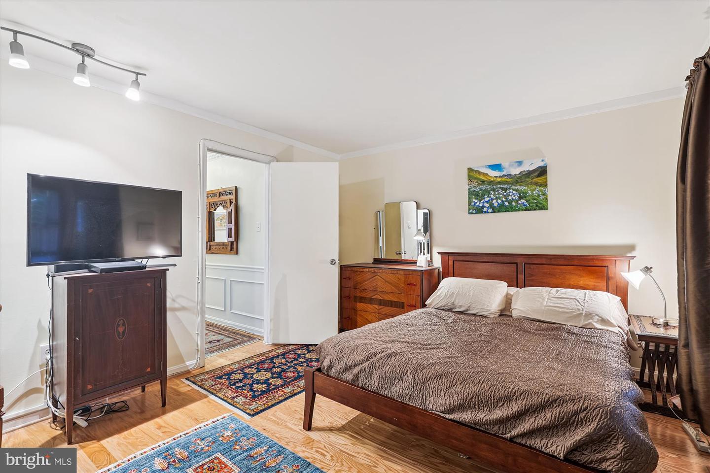 1811 T ST NW, WASHINGTON, District Of Columbia 20009, 3 Bedrooms Bedrooms, ,2 BathroomsBathrooms,Residential,For sale,1811 T ST NW,DCDC2215742 MLS # DCDC2215742