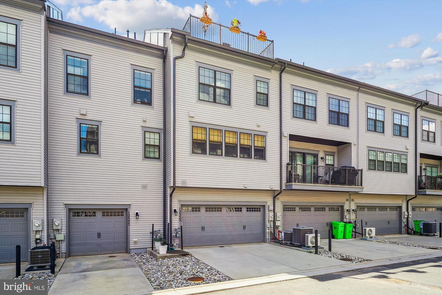 12553 TODD LN, FAIRFAX, Virginia 22033, 3 Bedrooms Bedrooms, ,3 BathroomsBathrooms,Residential,For sale,12553 TODD LN,VAFX2262094 MLS # VAFX2262094