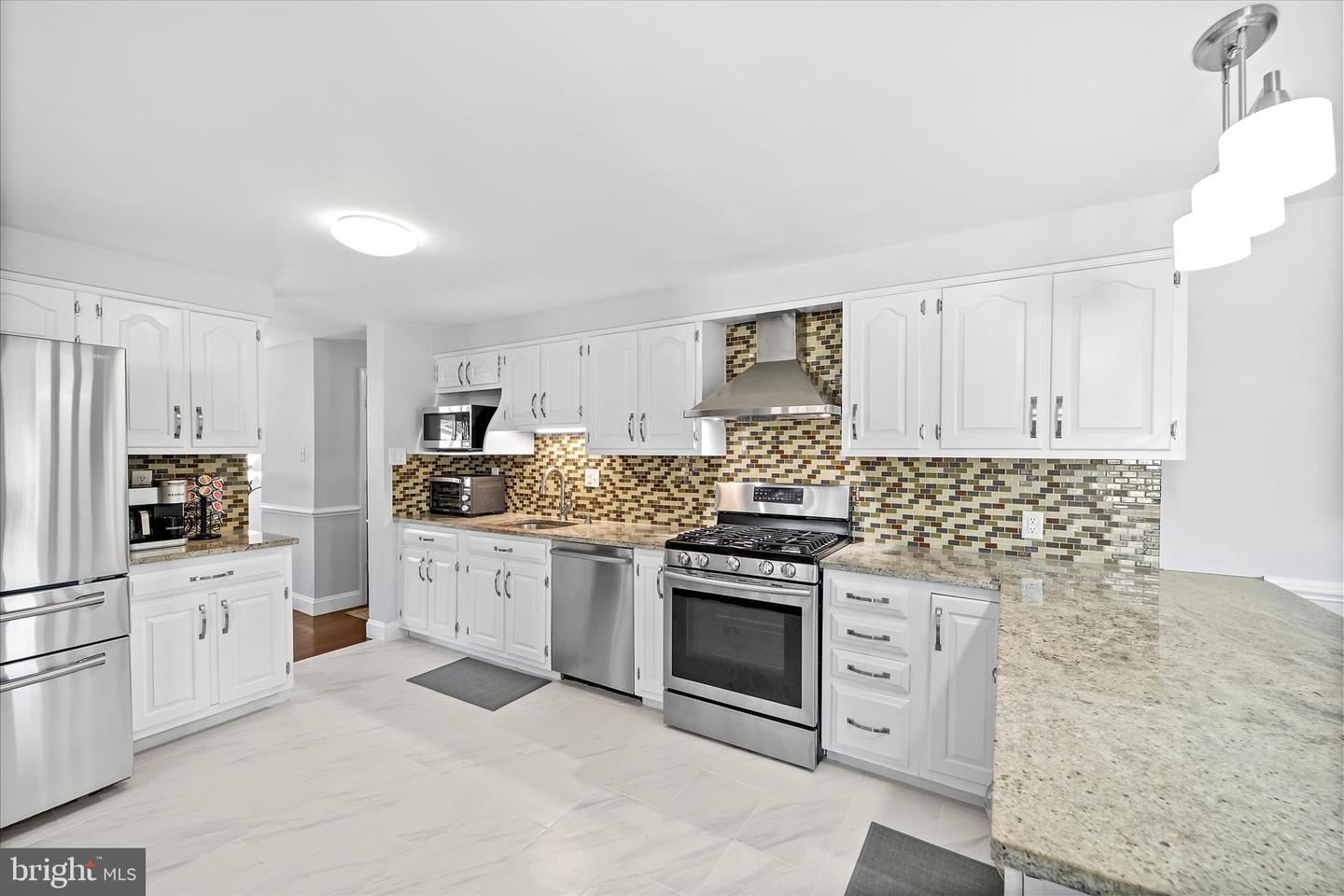 4811 WELFORD ST., ALEXANDRIA, Virginia 22309, 4 Bedrooms Bedrooms, ,3 BathroomsBathrooms,Residential,For sale,4811 WELFORD ST.,VAFX2262124 MLS # VAFX2262124