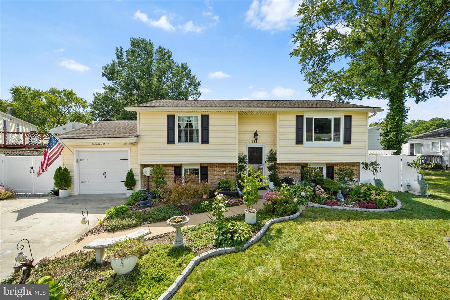4811 WELFORD ST., ALEXANDRIA, Virginia 22309, 4 Bedrooms Bedrooms, ,3 BathroomsBathrooms,Residential,For sale,4811 WELFORD ST.,VAFX2262124 MLS # VAFX2262124