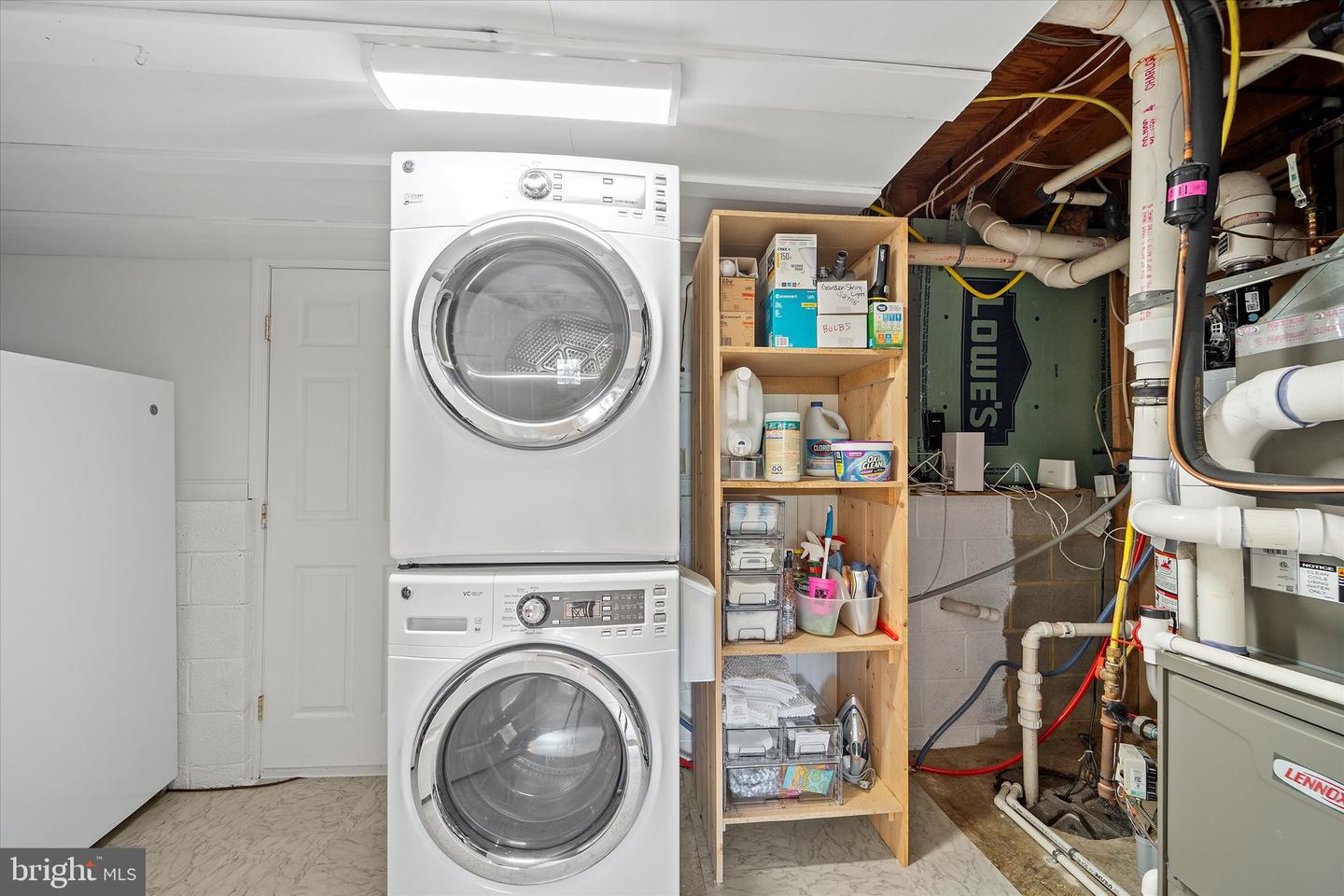 4811 WELFORD ST., ALEXANDRIA, Virginia 22309, 4 Bedrooms Bedrooms, ,3 BathroomsBathrooms,Residential,For sale,4811 WELFORD ST.,VAFX2262124 MLS # VAFX2262124
