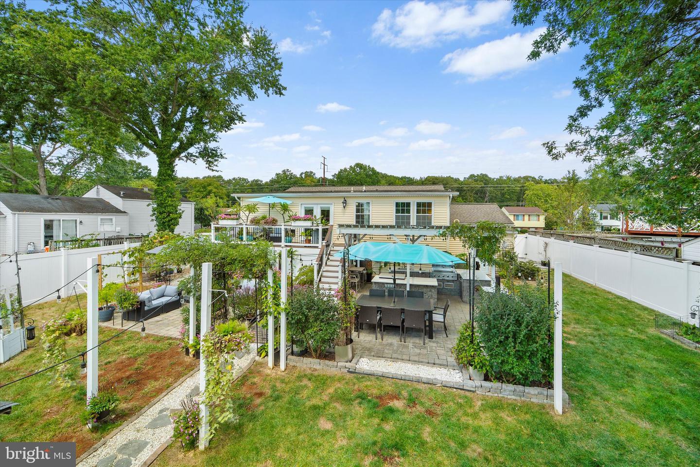 4811 WELFORD ST., ALEXANDRIA, Virginia 22309, 4 Bedrooms Bedrooms, ,3 BathroomsBathrooms,Residential,For sale,4811 WELFORD ST.,VAFX2262124 MLS # VAFX2262124