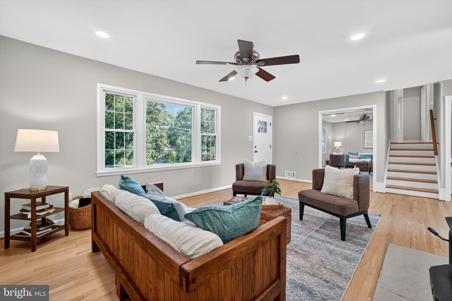 6705 KENMONT PL, SPRINGFIELD, Virginia 22152, 4 Bedrooms Bedrooms, ,3 BathroomsBathrooms,Residential,For sale,6705 KENMONT PL,VAFX2262328 MLS # VAFX2262328