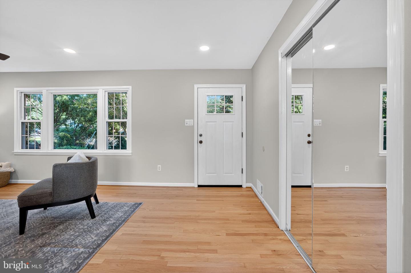6705 KENMONT PL, SPRINGFIELD, Virginia 22152, 4 Bedrooms Bedrooms, ,3 BathroomsBathrooms,Residential,For sale,6705 KENMONT PL,VAFX2262328 MLS # VAFX2262328