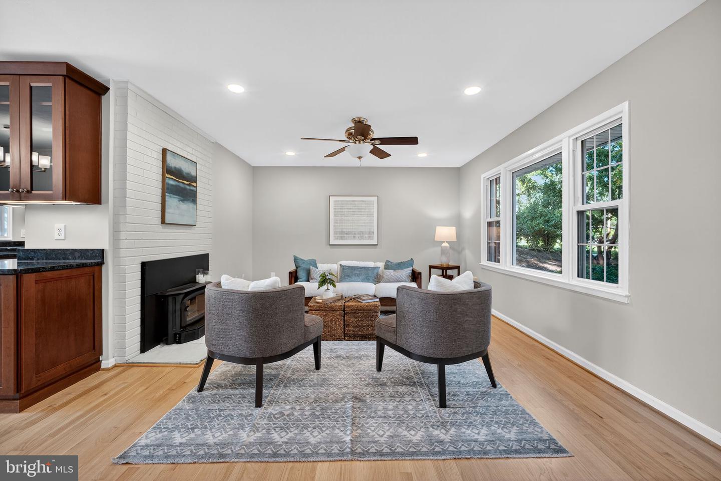 6705 KENMONT PL, SPRINGFIELD, Virginia 22152, 4 Bedrooms Bedrooms, ,3 BathroomsBathrooms,Residential,For sale,6705 KENMONT PL,VAFX2262328 MLS # VAFX2262328