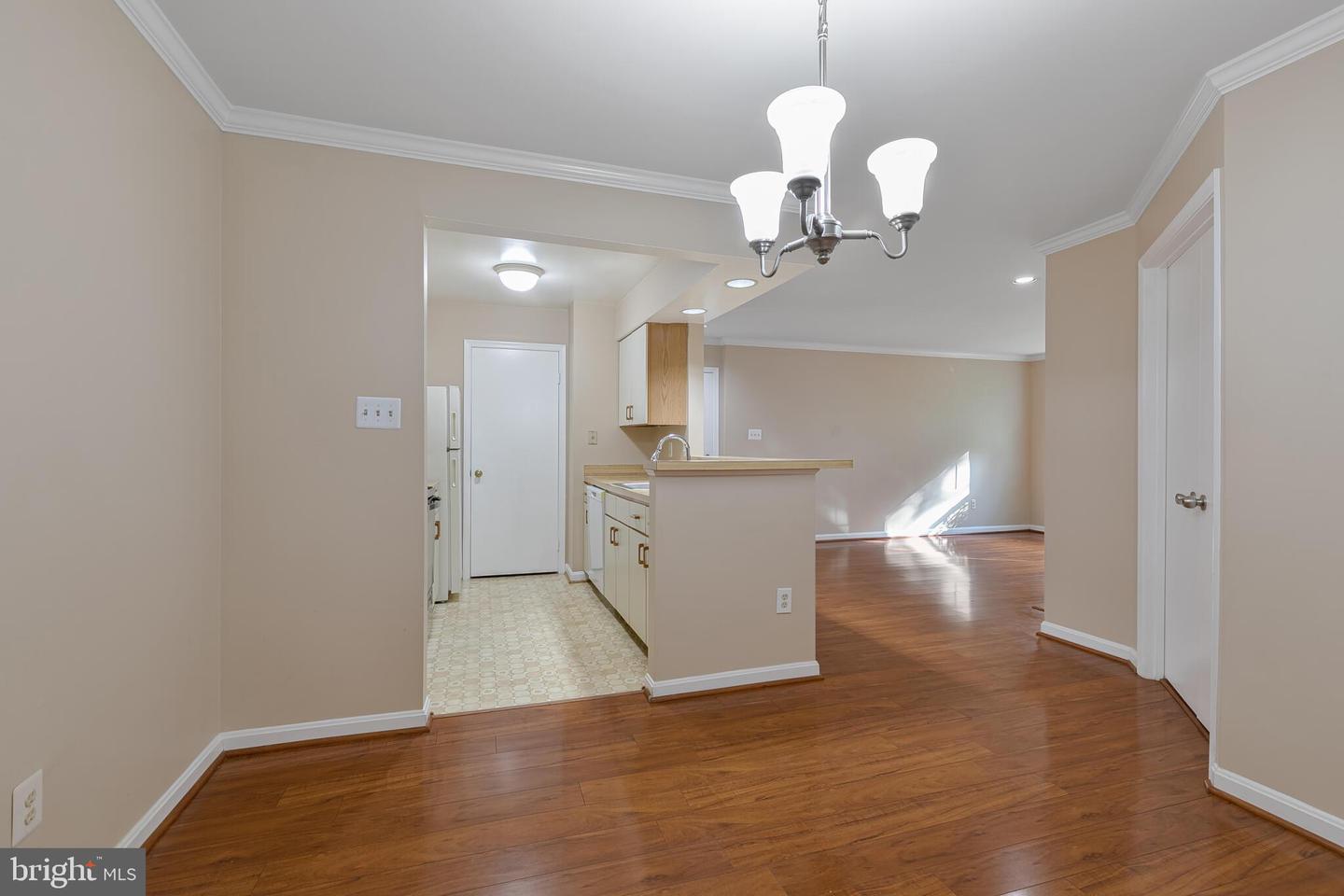 7711 LAFAYETTE FOREST DR #02, ANNANDALE, Virginia 22003, 2 Bedrooms Bedrooms, ,2 BathroomsBathrooms,Residential,For sale,7711 LAFAYETTE FOREST DR #02,VAFX2262332 MLS # VAFX2262332