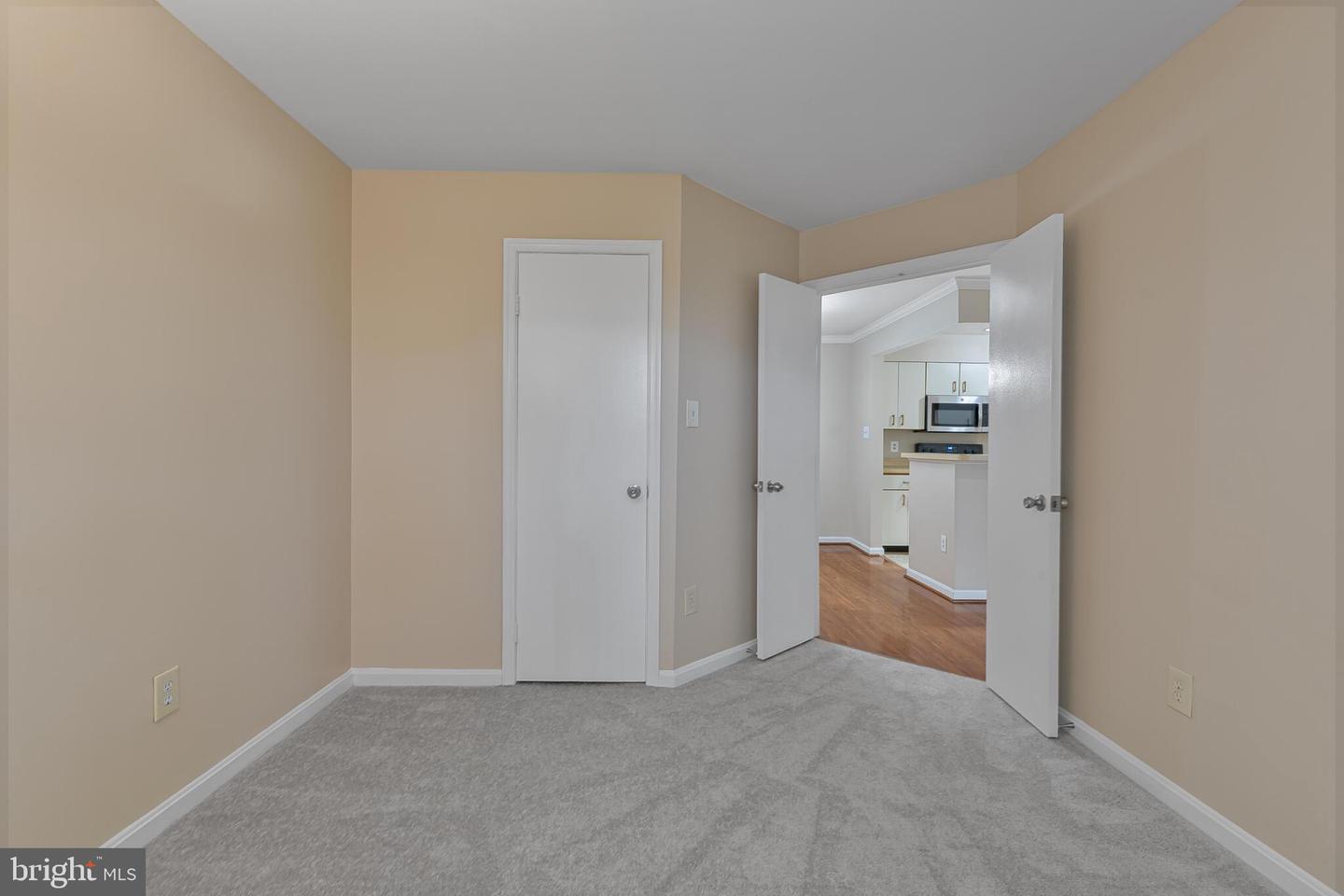 7711 LAFAYETTE FOREST DR #02, ANNANDALE, Virginia 22003, 2 Bedrooms Bedrooms, ,2 BathroomsBathrooms,Residential,For sale,7711 LAFAYETTE FOREST DR #02,VAFX2262332 MLS # VAFX2262332
