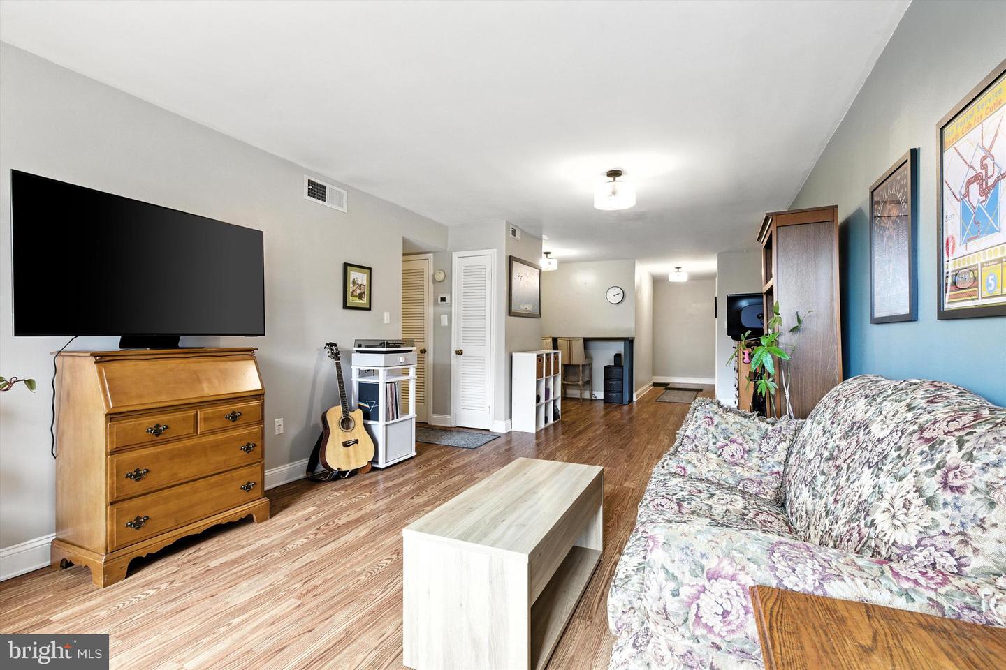 3114 WISCONSIN AVE NW #302, WASHINGTON, District Of Columbia 20016, 1 Bedroom Bedrooms, ,1 BathroomBathrooms,Residential,For sale,3114 WISCONSIN AVE NW #302,DCDC2216060 MLS # DCDC2216060