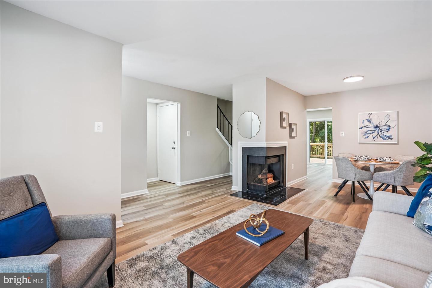 13713 AUTUMN VALE CT #30B, CHANTILLY, Virginia 20151, 3 Bedrooms Bedrooms, ,2 BathroomsBathrooms,Residential,For sale,13713 AUTUMN VALE CT #30B,VAFX2262838 MLS # VAFX2262838