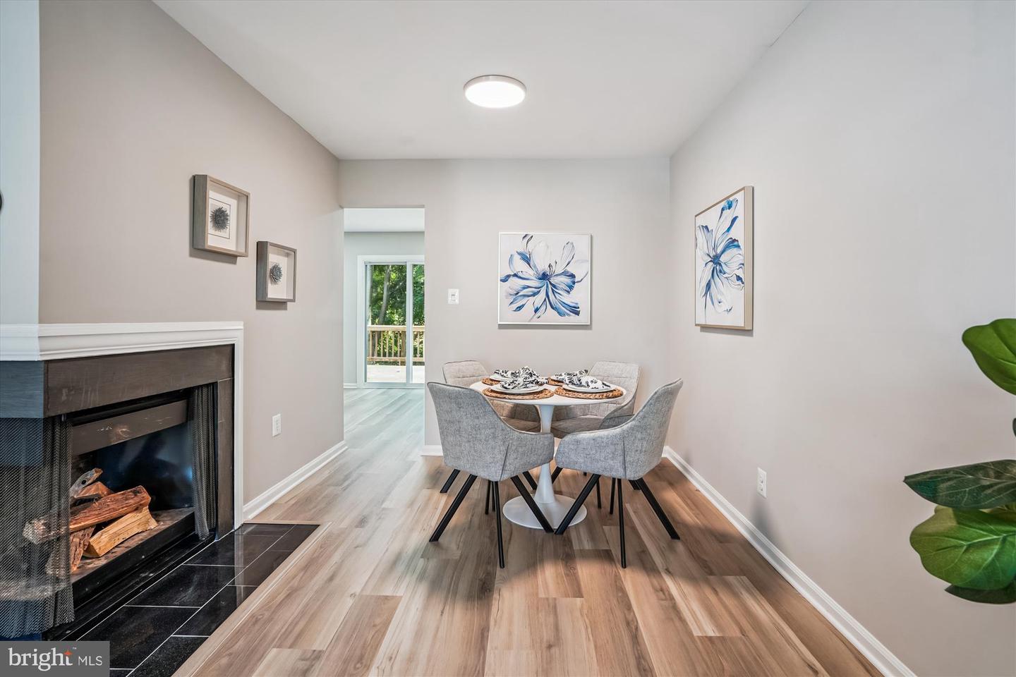 13713 AUTUMN VALE CT #30B, CHANTILLY, Virginia 20151, 3 Bedrooms Bedrooms, ,2 BathroomsBathrooms,Residential,For sale,13713 AUTUMN VALE CT #30B,VAFX2262838 MLS # VAFX2262838