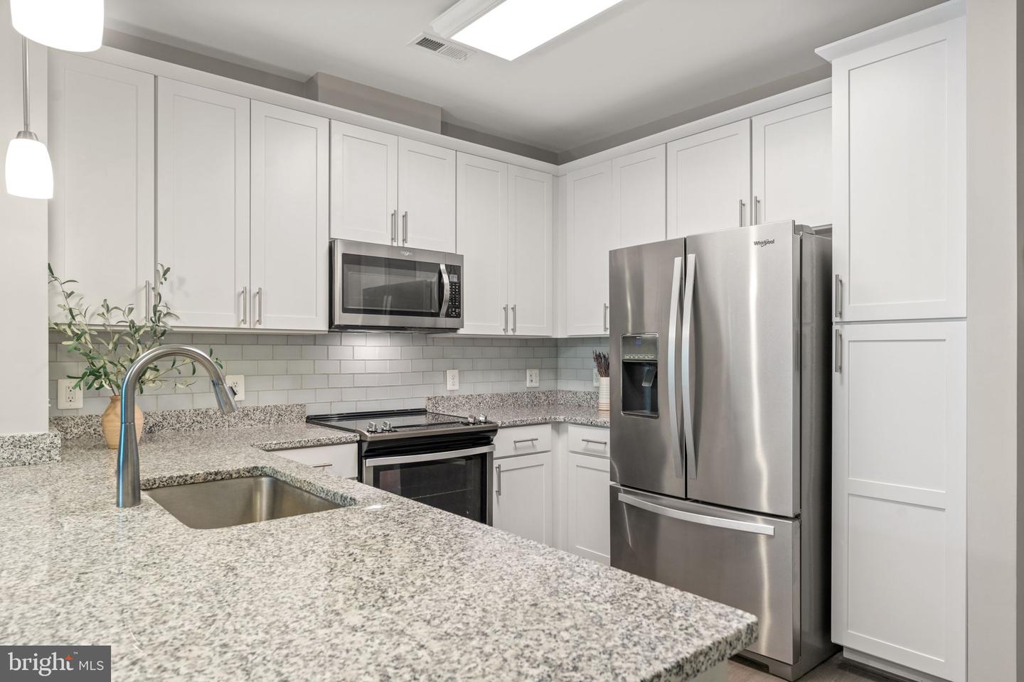 9450 SILVER KING CT #308, FAIRFAX, Virginia 22031, 1 Bedroom Bedrooms, 2 Rooms Rooms,1 BathroomBathrooms,Residential,For sale,9450 SILVER KING CT #308,VAFC2006858 MLS # VAFC2006858