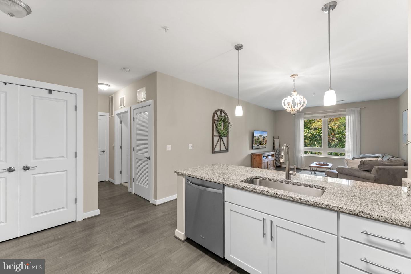 9450 SILVER KING CT #308, FAIRFAX, Virginia 22031, 1 Bedroom Bedrooms, 2 Rooms Rooms,1 BathroomBathrooms,Residential,For sale,9450 SILVER KING CT #308,VAFC2006858 MLS # VAFC2006858