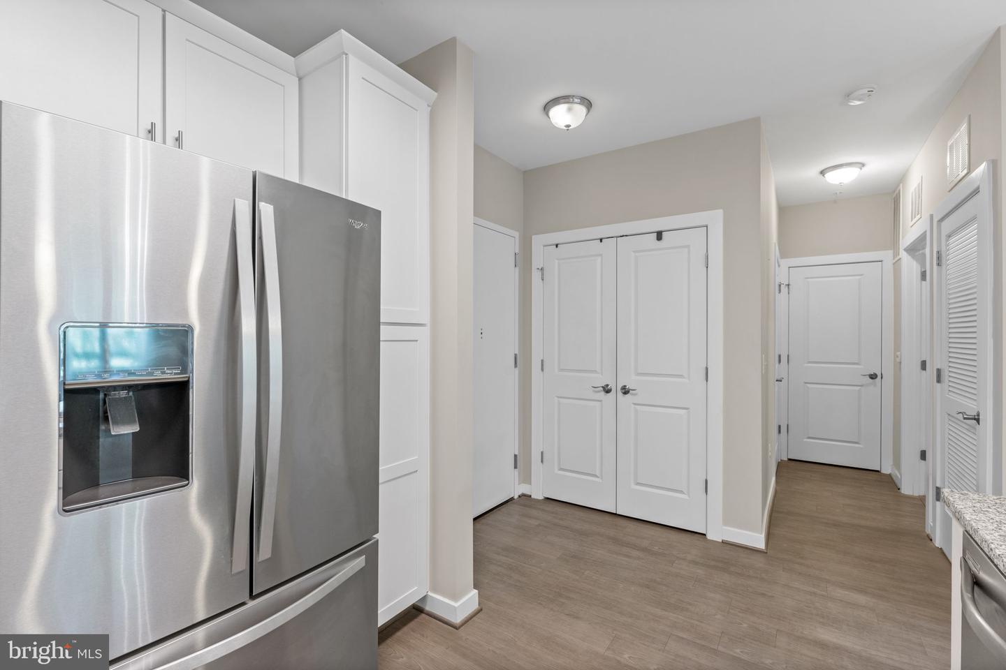 9450 SILVER KING CT #308, FAIRFAX, Virginia 22031, 1 Bedroom Bedrooms, 2 Rooms Rooms,1 BathroomBathrooms,Residential,For sale,9450 SILVER KING CT #308,VAFC2006858 MLS # VAFC2006858