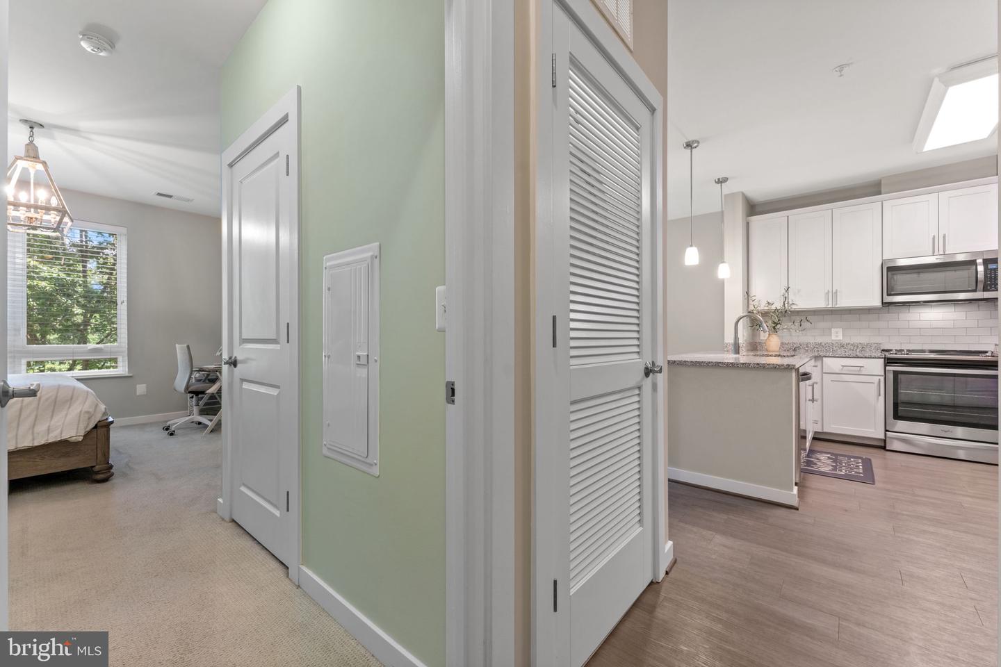 9450 SILVER KING CT #308, FAIRFAX, Virginia 22031, 1 Bedroom Bedrooms, 2 Rooms Rooms,1 BathroomBathrooms,Residential,For sale,9450 SILVER KING CT #308,VAFC2006858 MLS # VAFC2006858