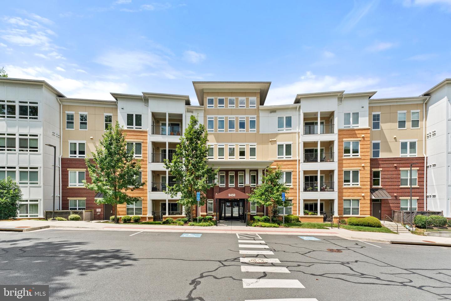 9450 SILVER KING CT #308, FAIRFAX, Virginia 22031, 1 Bedroom Bedrooms, 2 Rooms Rooms,1 BathroomBathrooms,Residential,For sale,9450 SILVER KING CT #308,VAFC2006858 MLS # VAFC2006858
