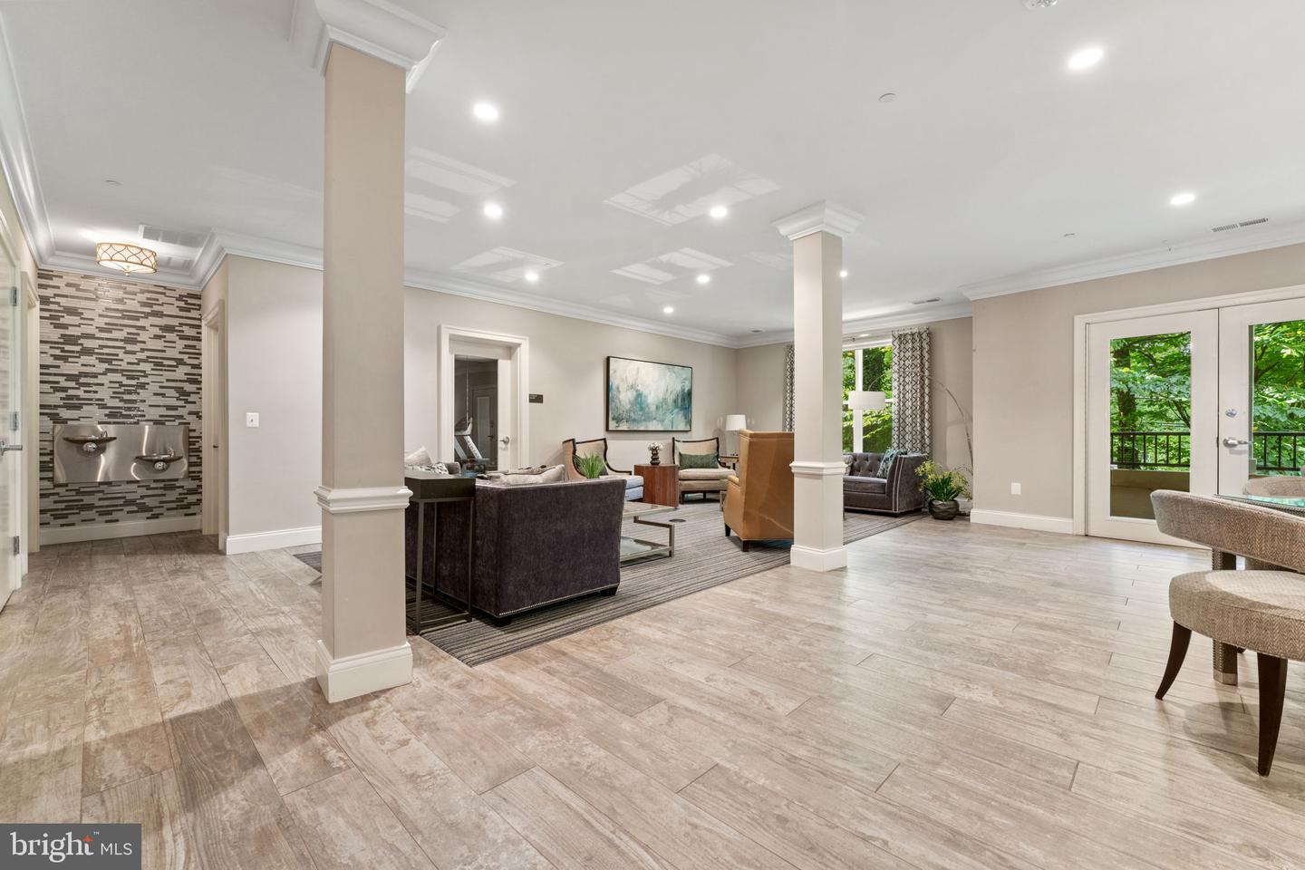 9450 SILVER KING CT #308, FAIRFAX, Virginia 22031, 1 Bedroom Bedrooms, 2 Rooms Rooms,1 BathroomBathrooms,Residential,For sale,9450 SILVER KING CT #308,VAFC2006858 MLS # VAFC2006858