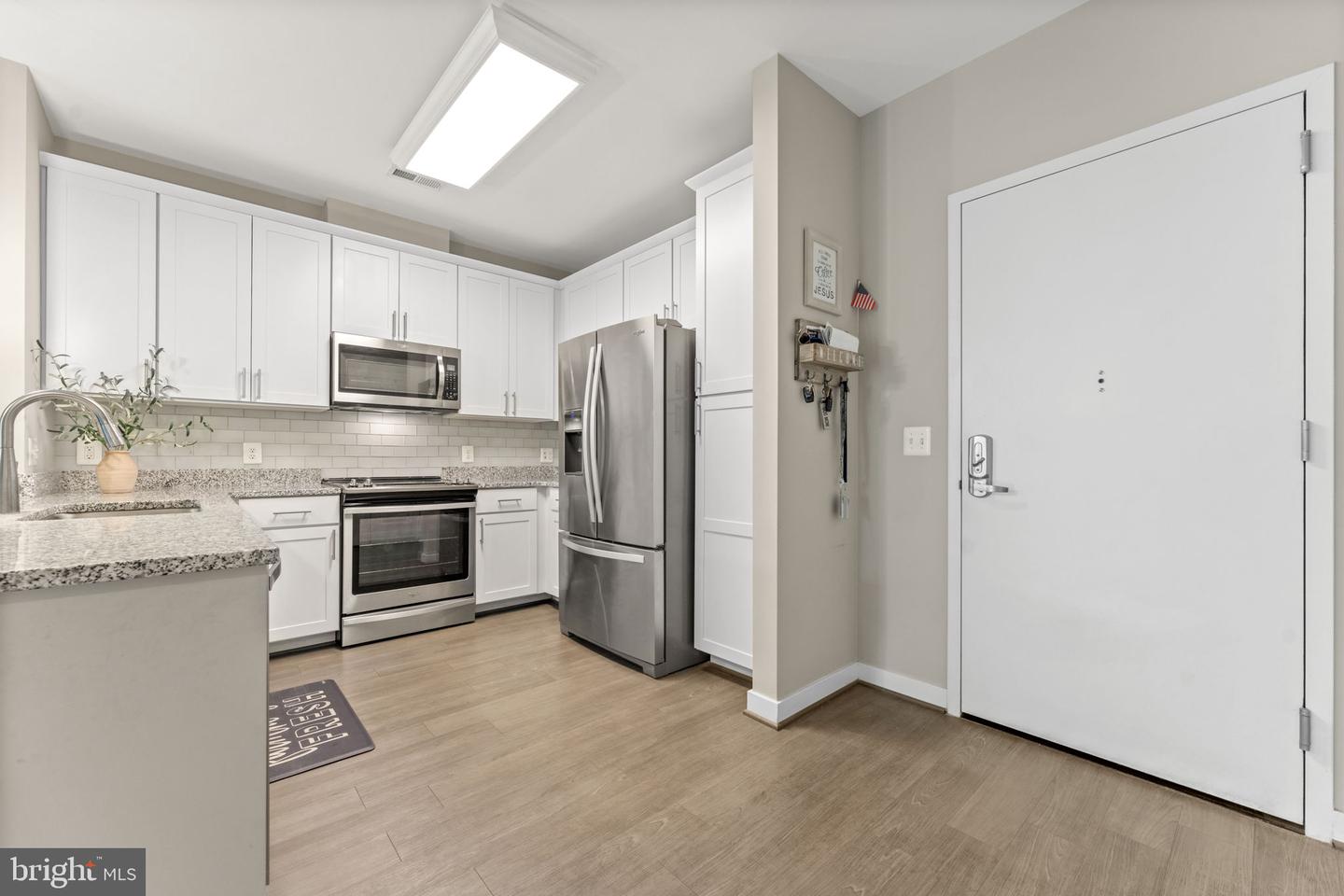 9450 SILVER KING CT #308, FAIRFAX, Virginia 22031, 1 Bedroom Bedrooms, 2 Rooms Rooms,1 BathroomBathrooms,Residential,For sale,9450 SILVER KING CT #308,VAFC2006858 MLS # VAFC2006858