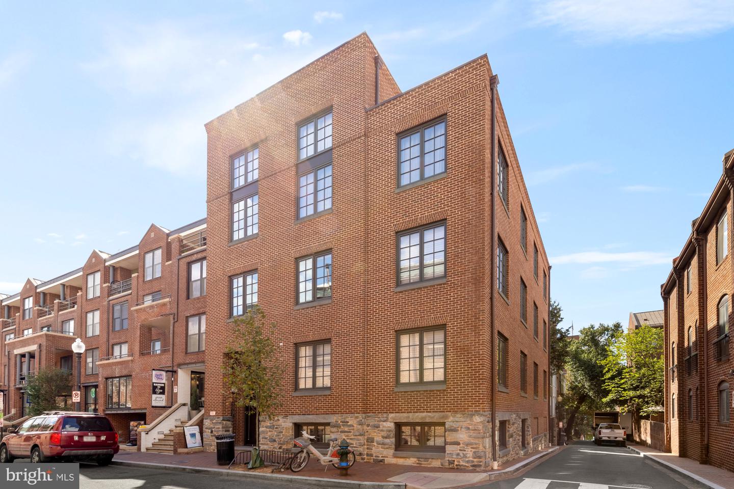 3220 GRACE ST NW #5, WASHINGTON, District Of Columbia 20007, 2 Bedrooms Bedrooms, ,2 BathroomsBathrooms,Residential,For sale,3220 GRACE ST NW #5,DCDC2216762 MLS # DCDC2216762
