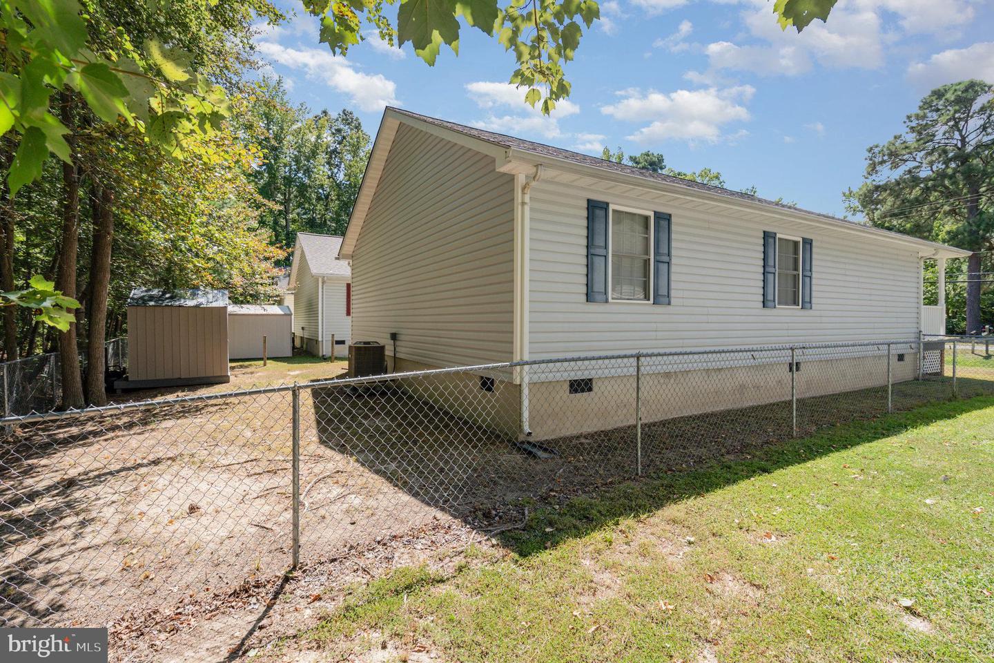 2005 MCKINNEY BLVD, COLONIAL BEACH, Virginia 22443, 3 Bedrooms Bedrooms, ,2 BathroomsBathrooms,Residential,For sale,2005 MCKINNEY BLVD,VAWE2009620 MLS # VAWE2009620